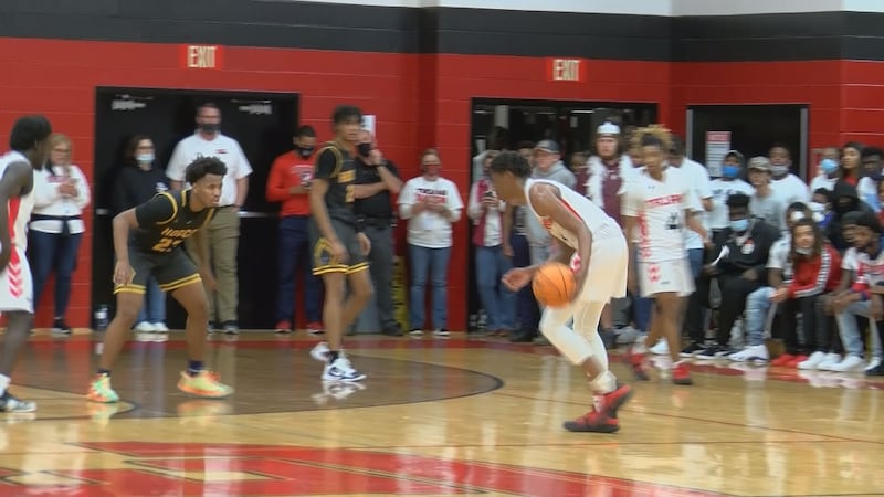Lee County Boy's basketball hosting Chattahoochie in the Elite Eight (Source: WALB)